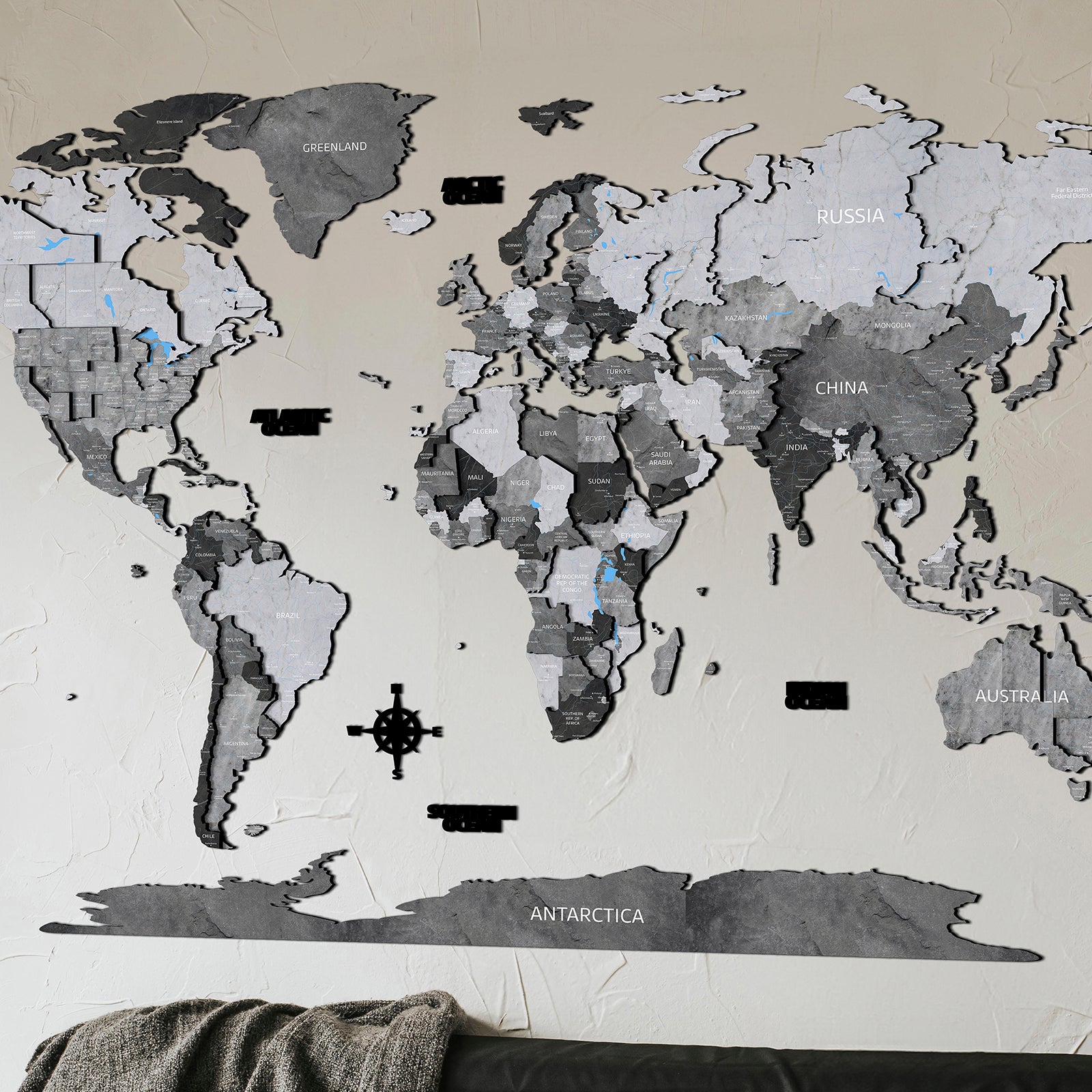 Viacvrstvová Mapa z Dreva Sivá