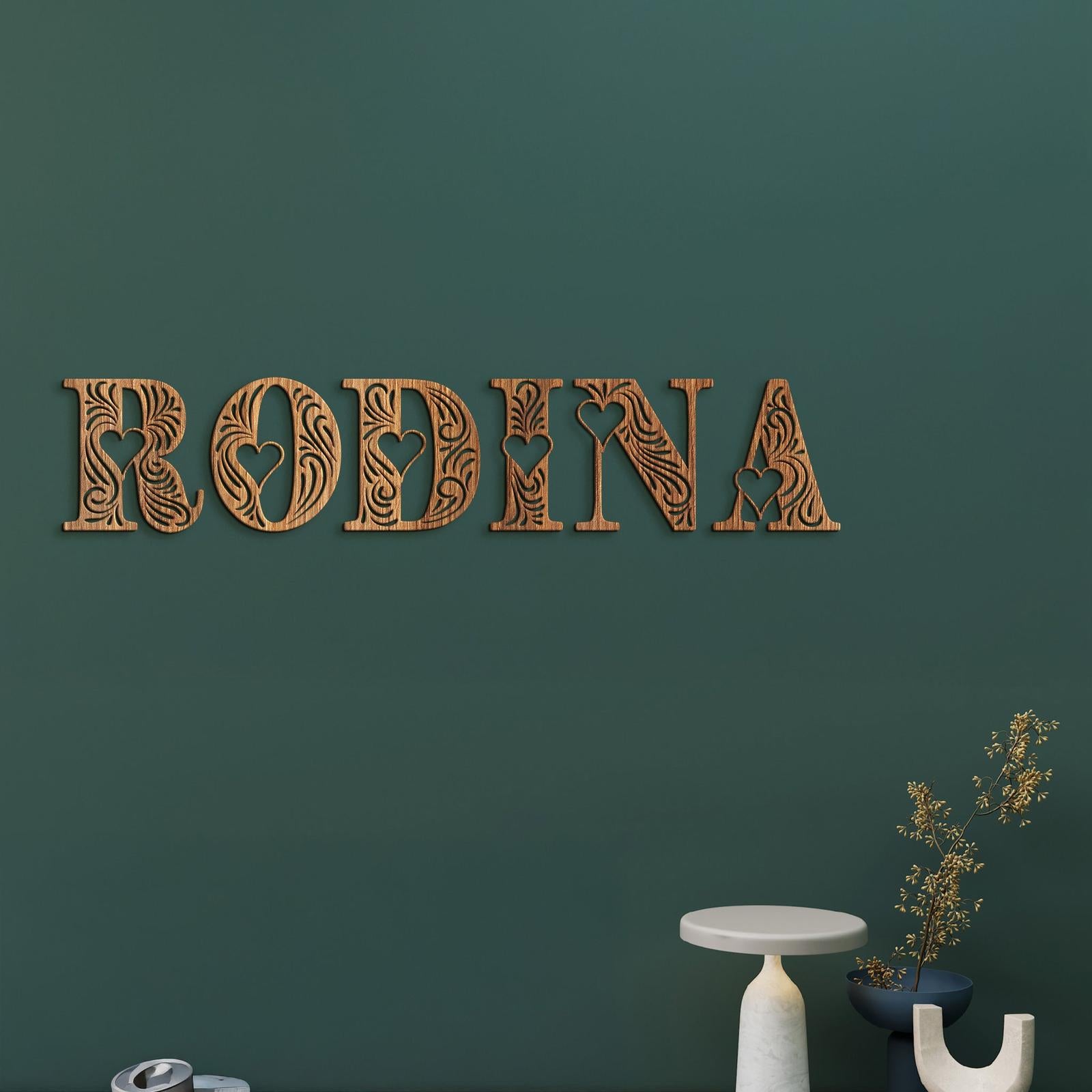 Drevený nápis RODINA-DREVTEX