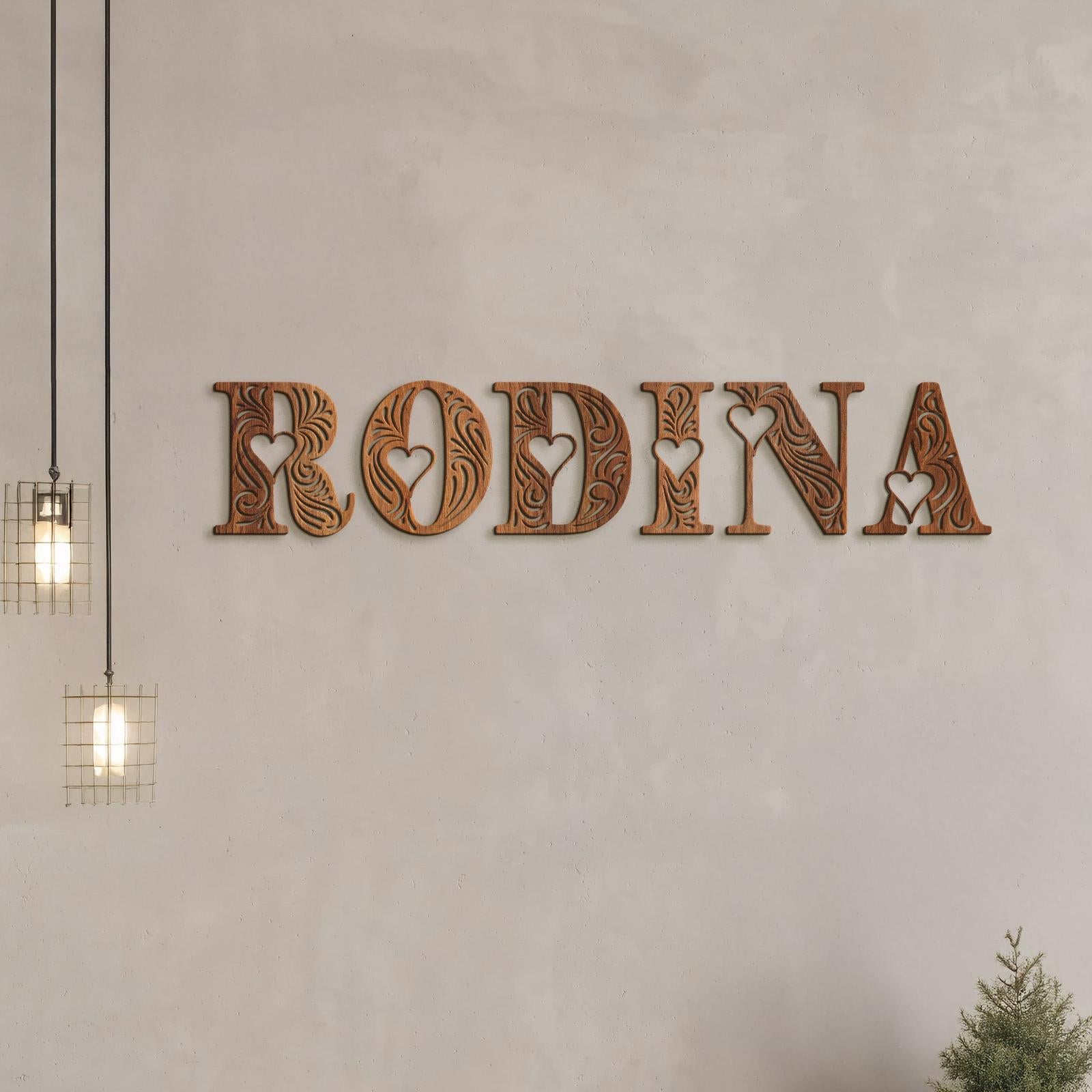 Drevený nápis RODINA-DREVTEX